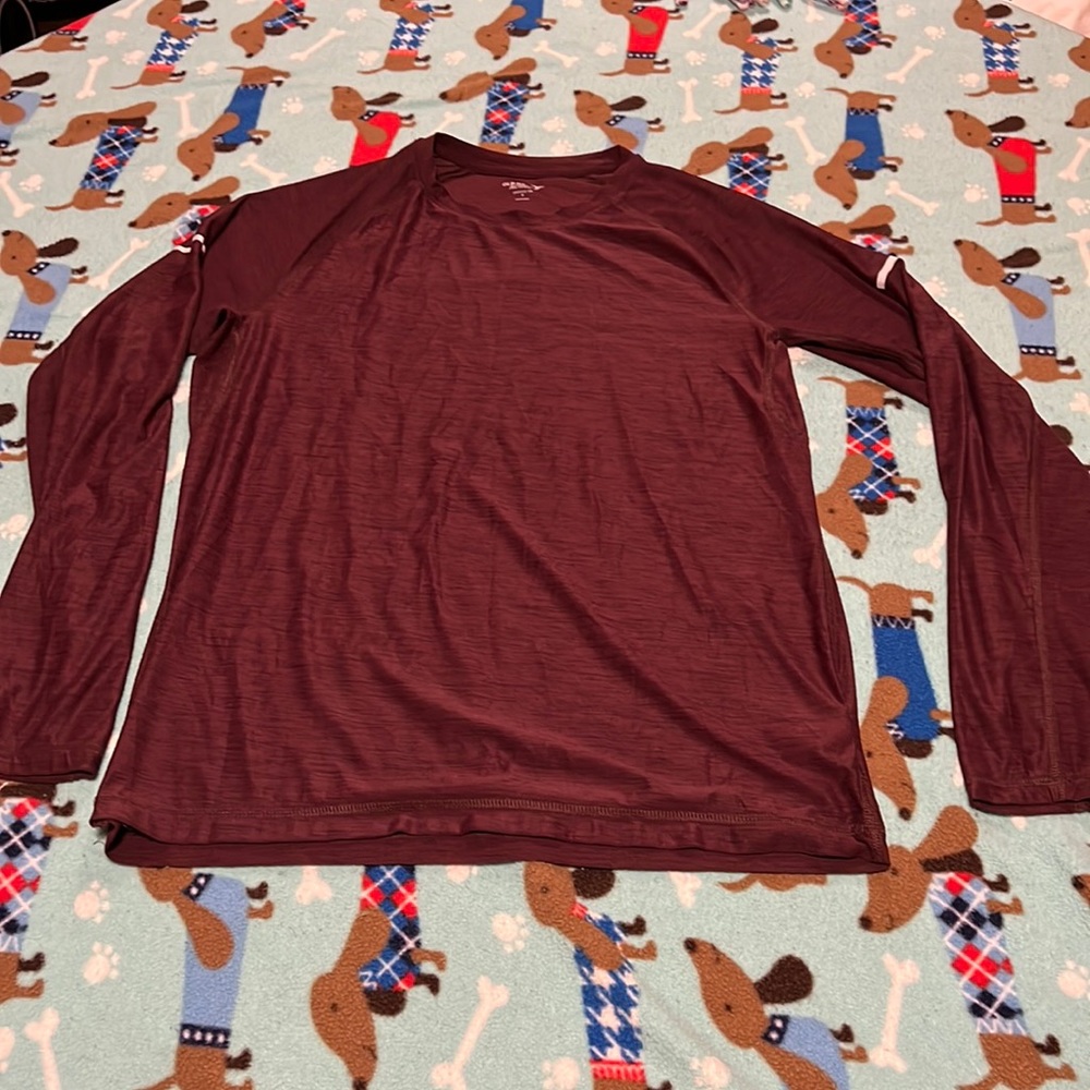 Old navy active long sleeve - maroon size s